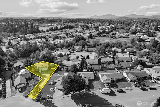 1713 S 30th St, Mount Vernon, WA 98274 - aerial view of residential area featuring property boundaries highlighted and mountains