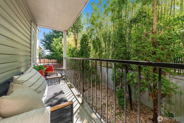 727 N 85th St Unit 102, Seattle, WA 98103 - view of balcony