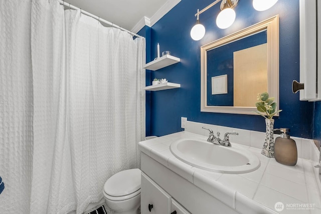 727 N 85th St Unit 102, Seattle, WA 98103 - full bathroom with vanity, crown molding, and curtained shower