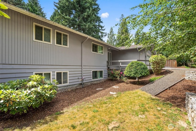 3527 Cain Rd SE, Olympia, WA 98501 - view of side of home with a yard