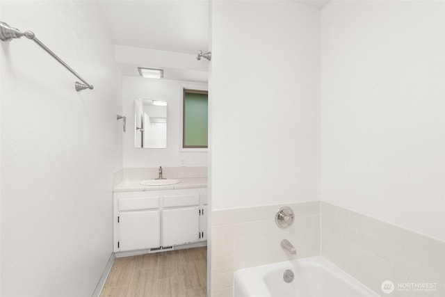 3527 Cain Rd SE, Olympia, WA 98501 - full bathroom featuring vanity and a bath