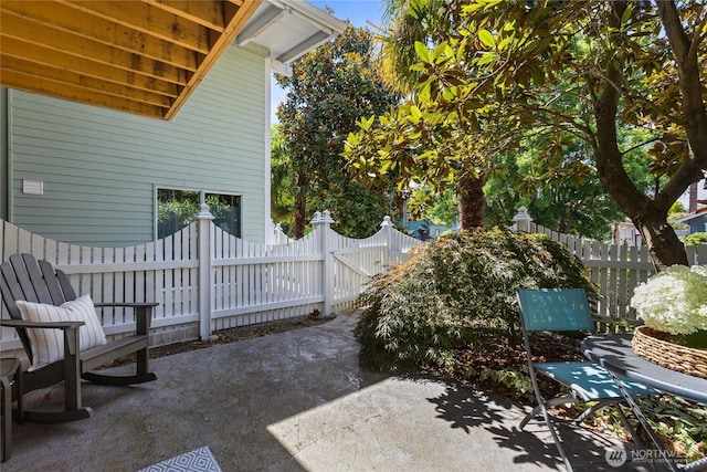 1302 N 6th St Unit 8, Tacoma, WA 98403 - view of patio / terrace
