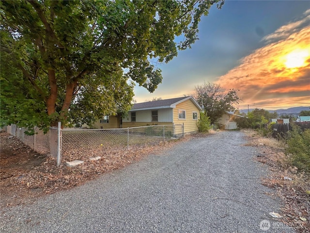 724 Hanford St, Omak, WA 98841 - view of property exterior at dusk