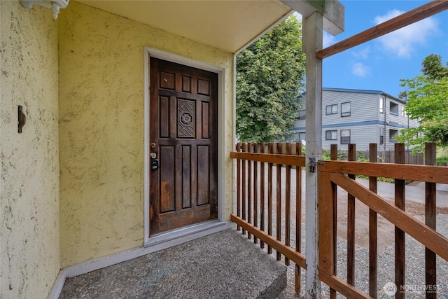 9404 Stone Ave N, Seattle, WA 98103 - entrance to property featuring stucco siding