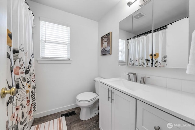 1949 S Sheridan Ave, Tacoma, WA 98405 - full bath featuring vanity and wood finished floors
