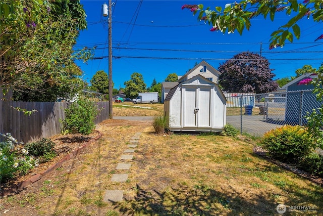 1949 S Sheridan Ave, Tacoma, WA 98405 - fenced backyard with a storage shed