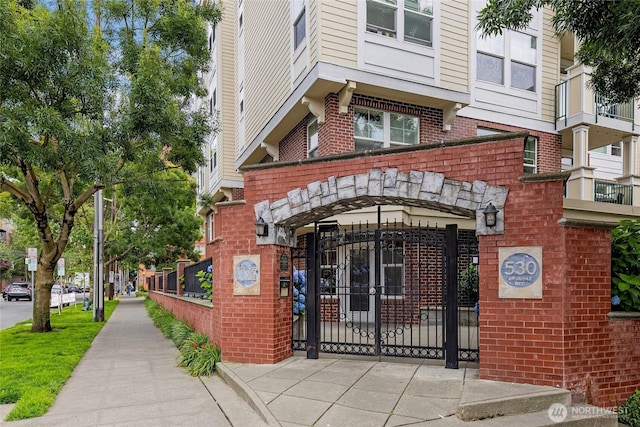 530 4th Ave W Unit 405, Seattle, WA 98119 - view of property