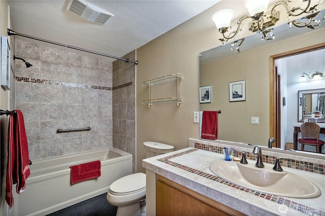 140 Admiralty Ln Unit 370, Port Ludlow, WA 98365 - bathroom featuring bathtub / shower combination, vanity, backsplash, and a chandelier