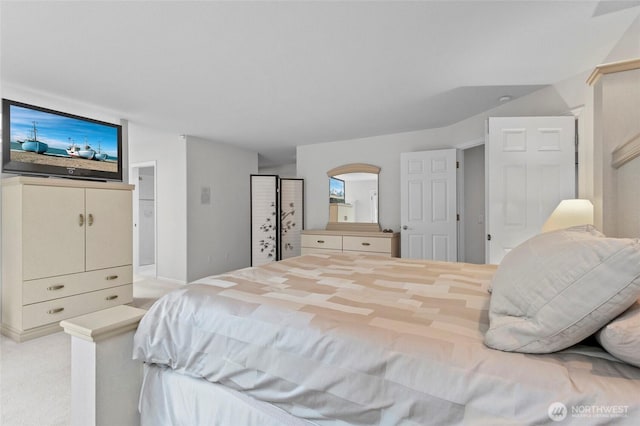 4015 E Broadway St, Mount Vernon, WA 98274 - bedroom featuring light colored carpet