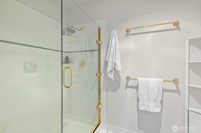 4015 E Broadway St, Mount Vernon, WA 98274 - full bathroom with a stall shower