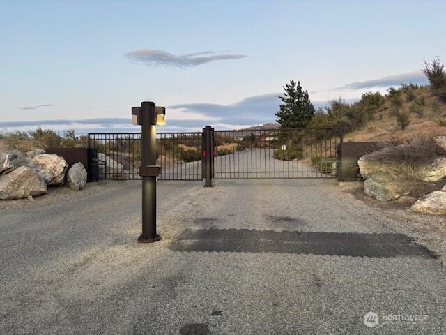 250 Hawks Ridge Rd, Chelan, WA 98816 - photo 14