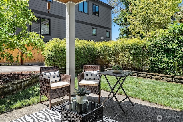 11226 NE 67th St, Kirkland, WA 98033 - view of patio / terrace