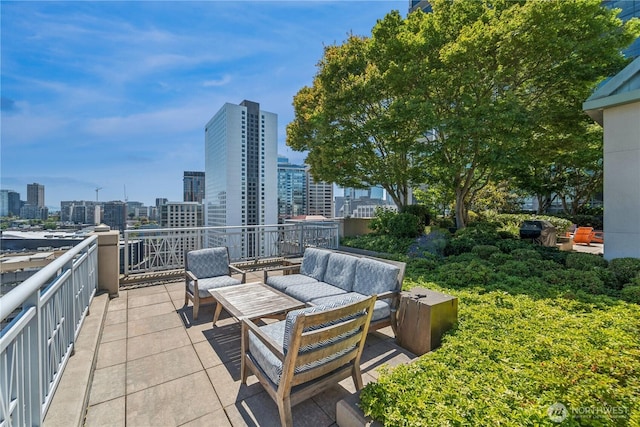 819 Virginia St Unit 2408, Seattle, WA 98101 - patio / terrace featuring a skyline view