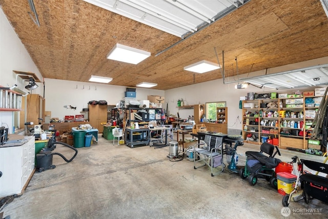 103 Nikula Rd W, Winlock, WA 98596 - garage featuring a workshop area