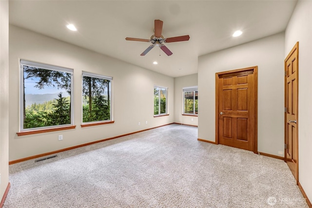 8 Southern Ct, Bellingham, WA 98229 - carpeted spare room featuring ceiling fan and recessed lighting