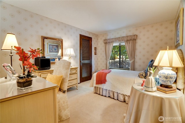3500 SW 325th St, Federal Way, WA 98023 - bedroom featuring light colored carpet and wallpapered walls