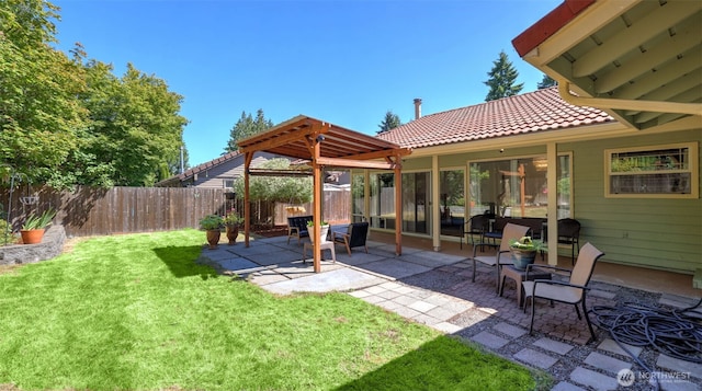 16621 148th Ave SE, Renton, WA 98058 - view of yard with a patio and a pergola