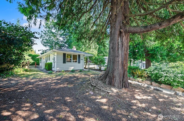 1528 NE 166th St, Shoreline, WA 98155 - view of front of home featuring a chimney