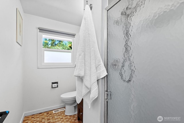 1528 NE 166th St, Shoreline, WA 98155 - bathroom featuring a shower stall