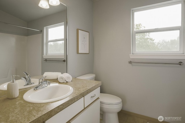 34801 30th Ave SW, Federal Way, WA 98023 - full bath featuring vanity, tile patterned flooring, and a shower