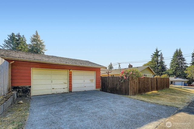 721 S 304th St, Federal Way, WA 98003 - view of detached garage