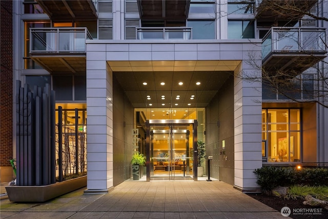 2911 2nd Ave Unit 1117, Seattle, WA 98121 - doorway to property with a balcony