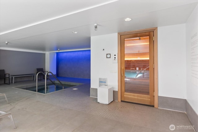 1415 2nd Ave NE Unit 1801, Seattle, WA 98101 - view of swimming pool