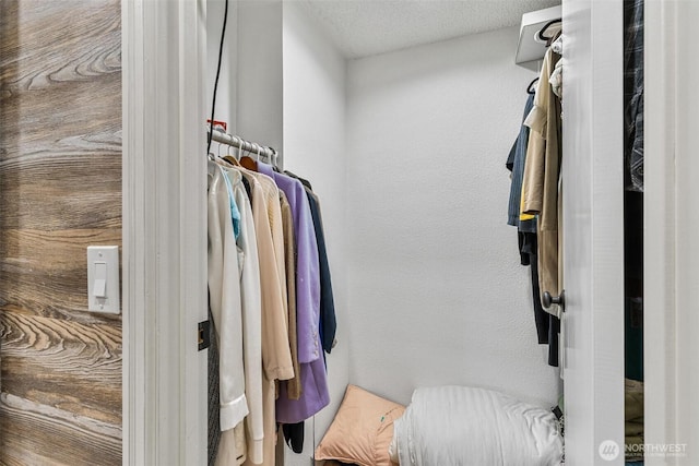 7707 42nd Ave E, Tacoma, WA 98443 - view of walk in closet