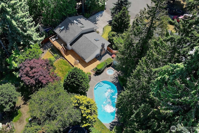 207 215th St SE, Bothell, WA 98021 - aerial view of property and surrounding area with a pool