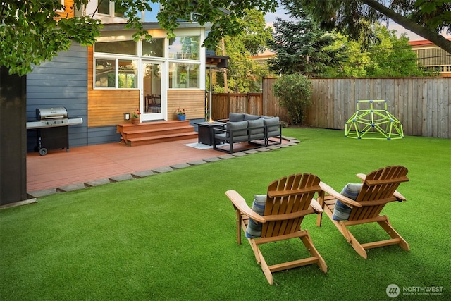 7503 32nd Ave NE, Seattle, WA 98115 - view of yard featuring outdoor lounge area