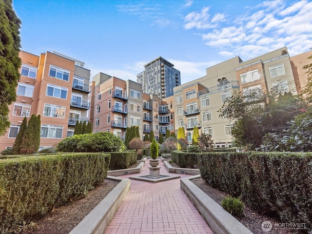 2415 2nd Ave Unit 541, Seattle, WA 98121 - view of property's community