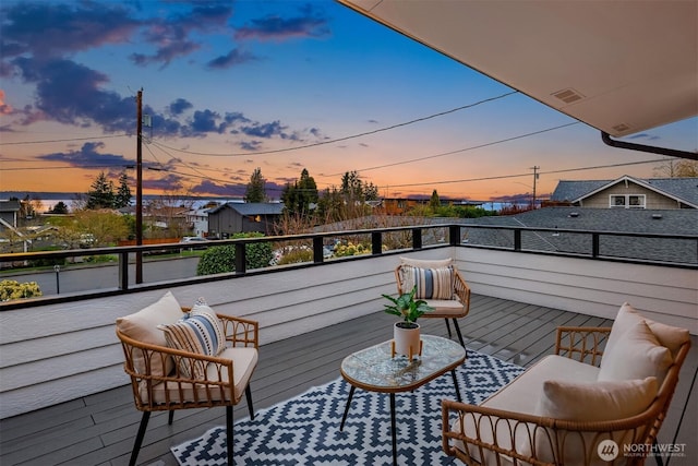 619 8th Ave S, Edmonds, WA 98020 - view of balcony