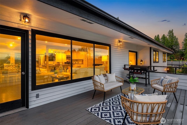 619 8th Ave S, Edmonds, WA 98020 - deck at dusk with grilling area