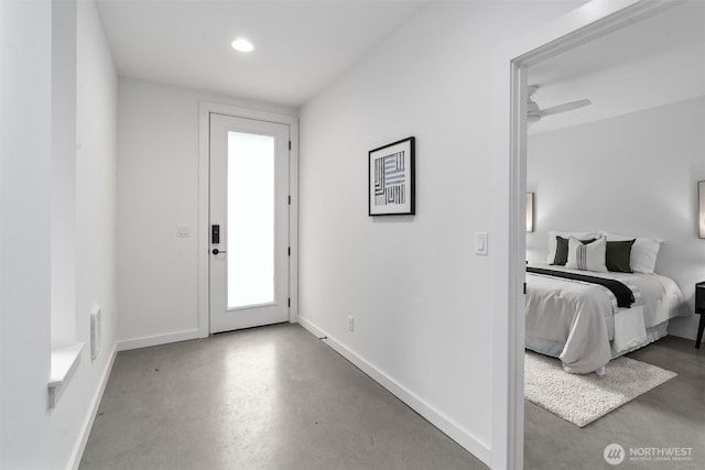 1327 N 185th St Unit A, Shoreline, WA 98133 - entryway with finished concrete flooring and recessed lighting