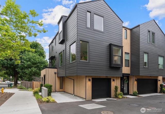 1327 N 185th St Unit A, Shoreline, WA 98133 - townhome / multi-family property featuring a garage
