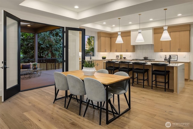 15734 SE 25th St, Bellevue, WA 98008 - dining space with a raised ceiling, light wood finished floors, and recessed lighting