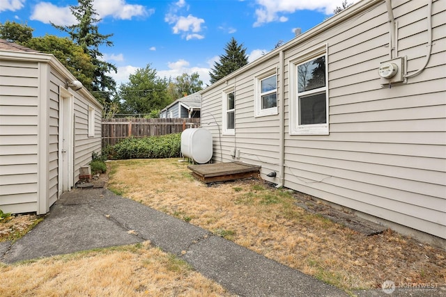 8153 34th Ave SW, Seattle, WA 98126 - view of yard with oil tank