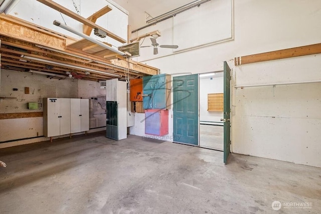 1727 E 64th St, Tacoma, WA 98404 - view of garage
