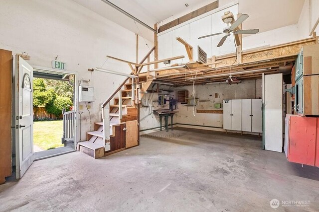 1727 E 64th St, Tacoma, WA 98404 - garage featuring ceiling fan