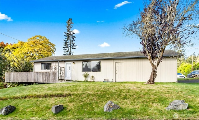 1200 Lenora Ct, Bellingham, WA 98225 - ranch-style house featuring a front yard and a deck