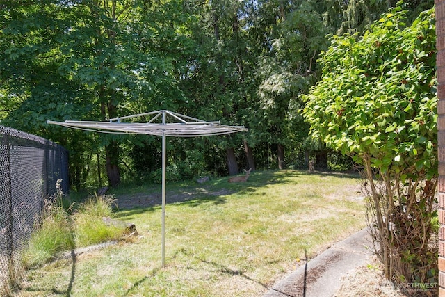 314 E 2nd St, Port Angeles, WA 98362 - view of grassy yard