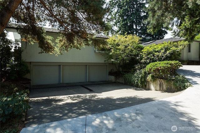 4802 E Mercer Way, Mercer Island, WA 98040 - garage featuring driveway