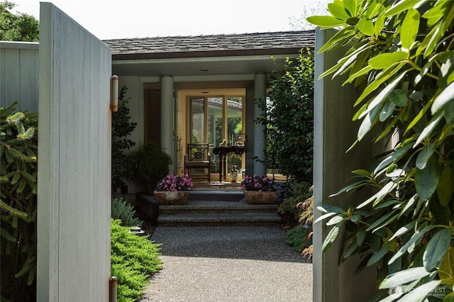 4802 E Mercer Way, Mercer Island, WA 98040 - view of exterior entry