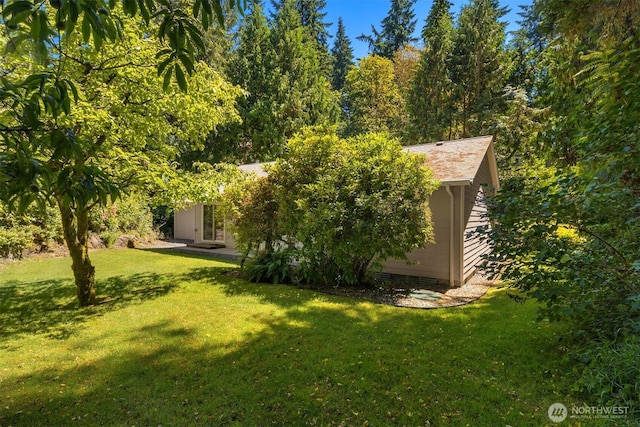 4050 NE 197th St, Lake Forest Park, WA 98155 - view of green lawn