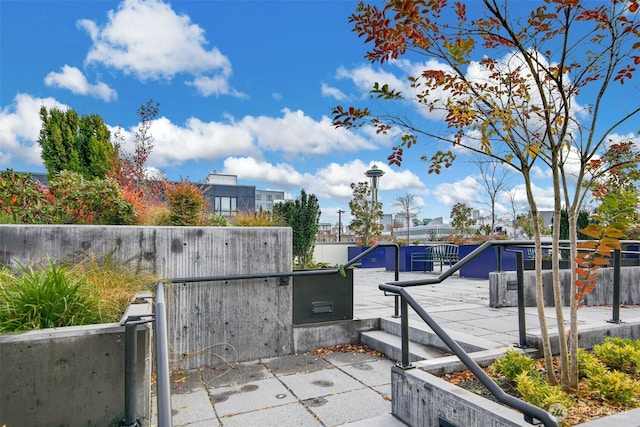 17 W Mercer St Unit 212, Seattle, WA 98119 - exterior space