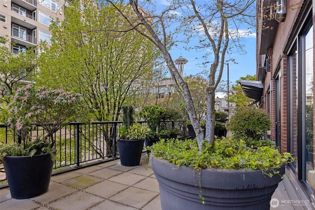 2721 1st Ave Unit 1101, Seattle, WA 98121 - view of patio