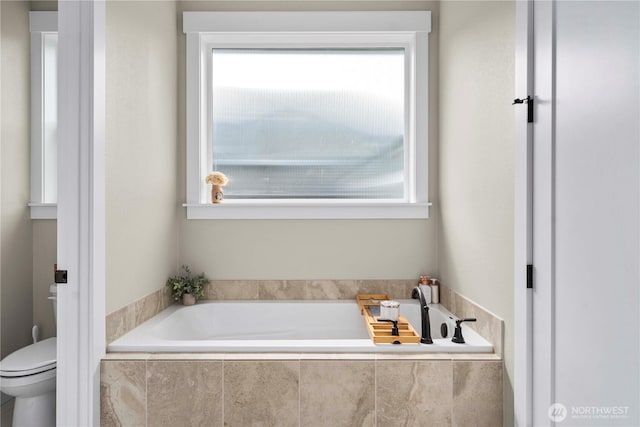 1118 26th St NW, Puyallup, WA 98373 - bathroom featuring a garden tub