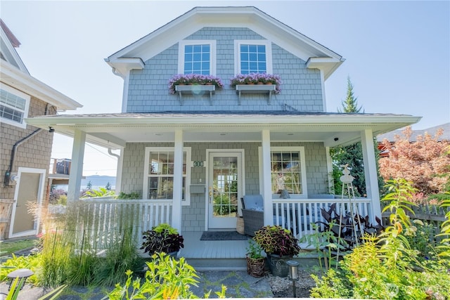 618 12th St, Bellingham, WA 98225 - view of front facade featuring covered porch