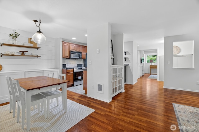 15433 Country Club Dr Unit B102, Mill Creek, WA 98012 - photo 2