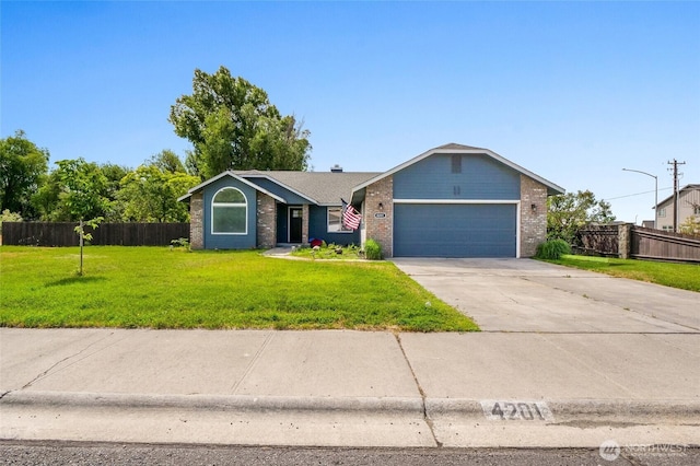 4201 W Cove W Dr, Moses Lake, WA 98837 - photo 1